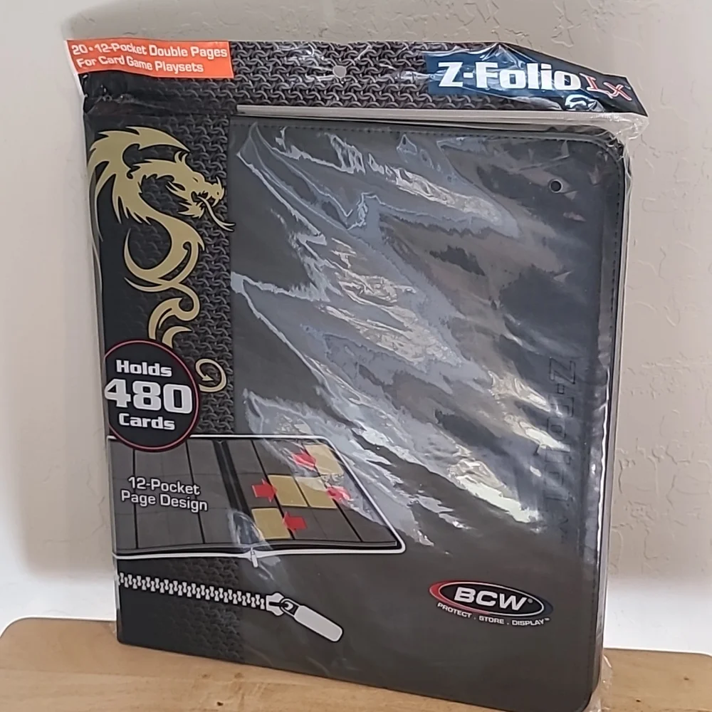 LARGE ZIPPER PORTFOLIO BCW GAMING Z-FOLIO 12-POCKET LX ALBUM, HOLDS 480 CARDS